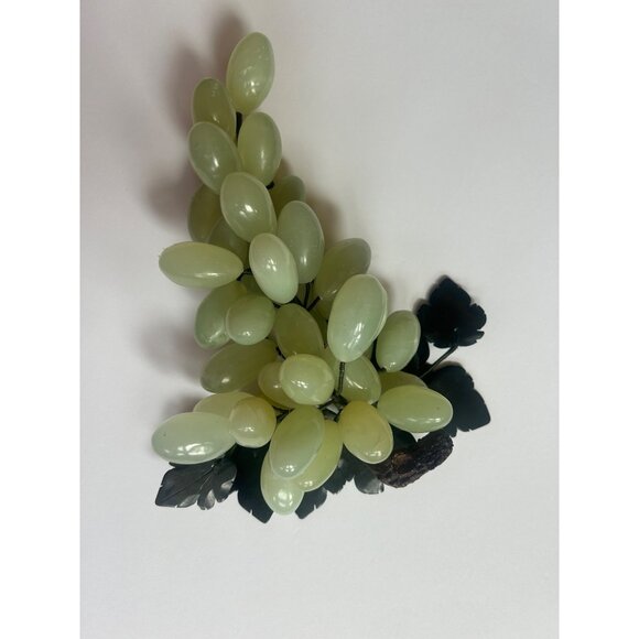 Vintage Jade Grape Cluster With Metal Leaves Decorative Piece - Picture 2 of 8